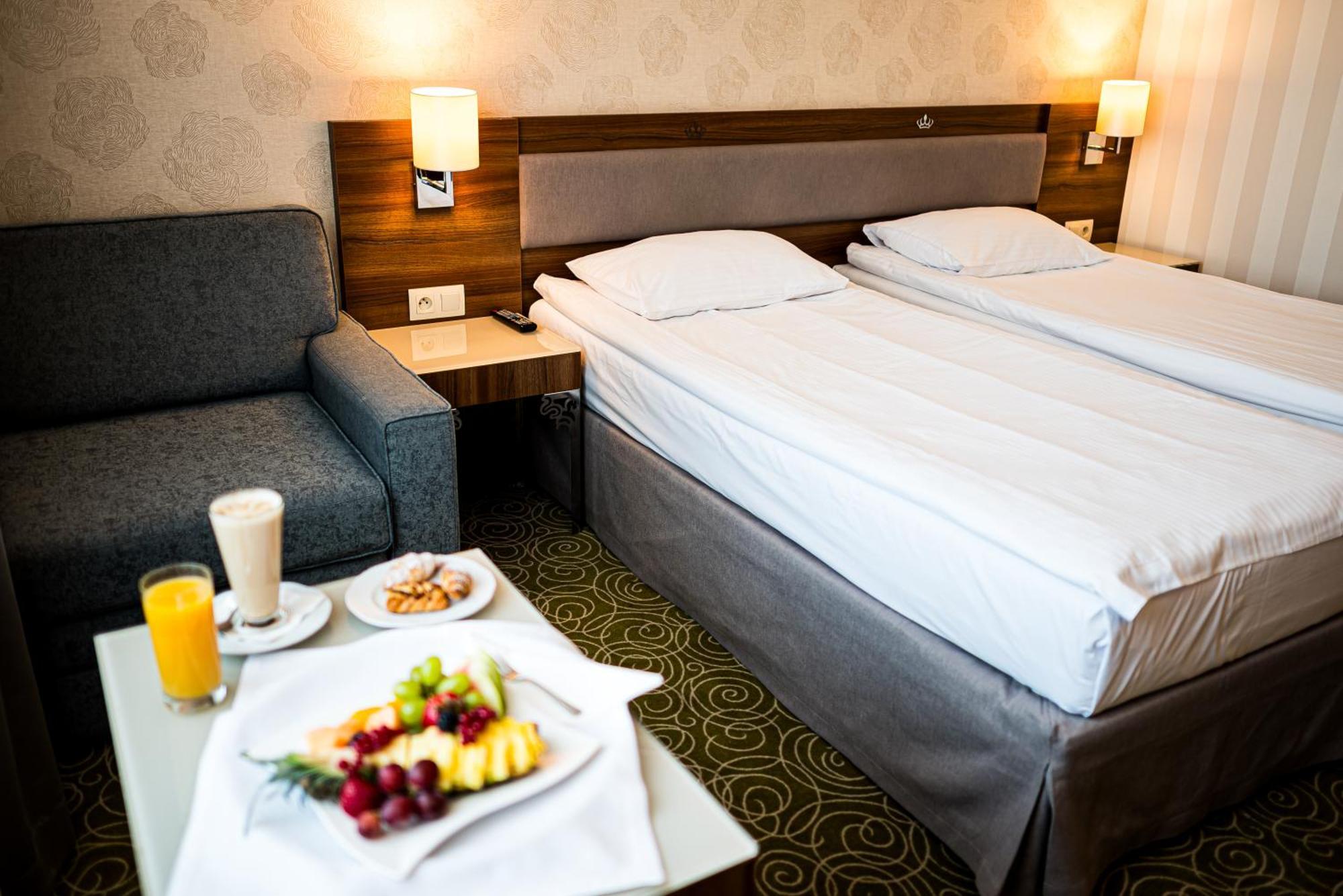 Hotel Lord - Warsaw Airport Εξωτερικό φωτογραφία