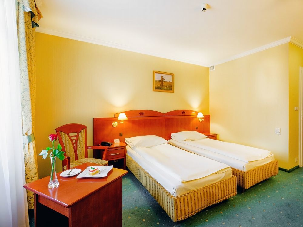 Hotel Lord - Warsaw Airport Εξωτερικό φωτογραφία