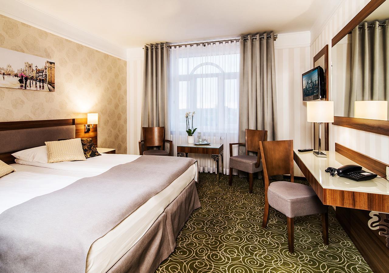Hotel Lord - Warsaw Airport Εξωτερικό φωτογραφία
