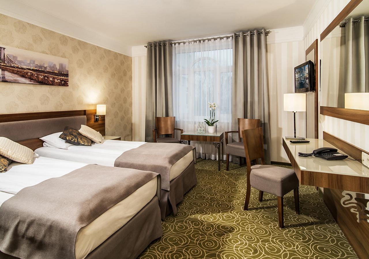 Hotel Lord - Warsaw Airport Εξωτερικό φωτογραφία